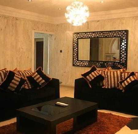 Charlies Place And Suites Lagos Exteriér fotografie