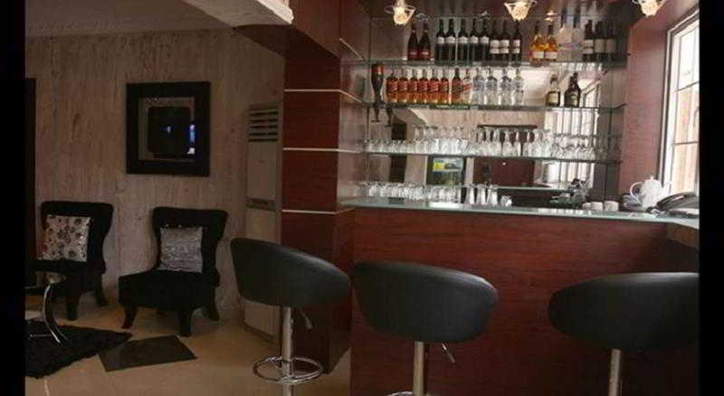 Charlies Place And Suites Lagos Exteriér fotografie